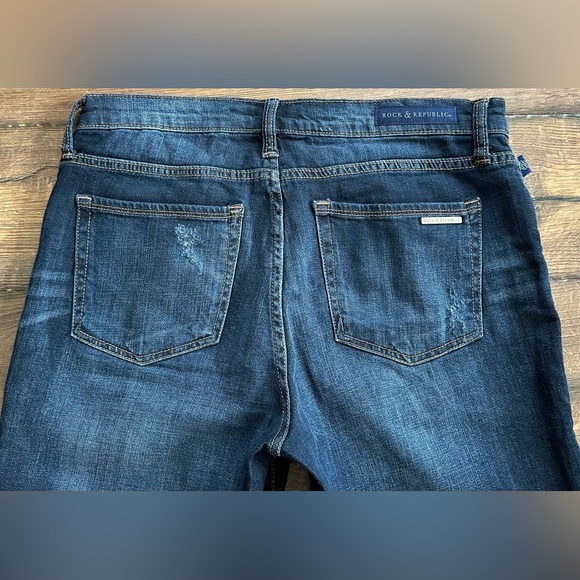 ROCK & REPUBLIC KRISTY DEMIN BERMUDA SHORTS
SIZE: 10 - Picture 5 of 6